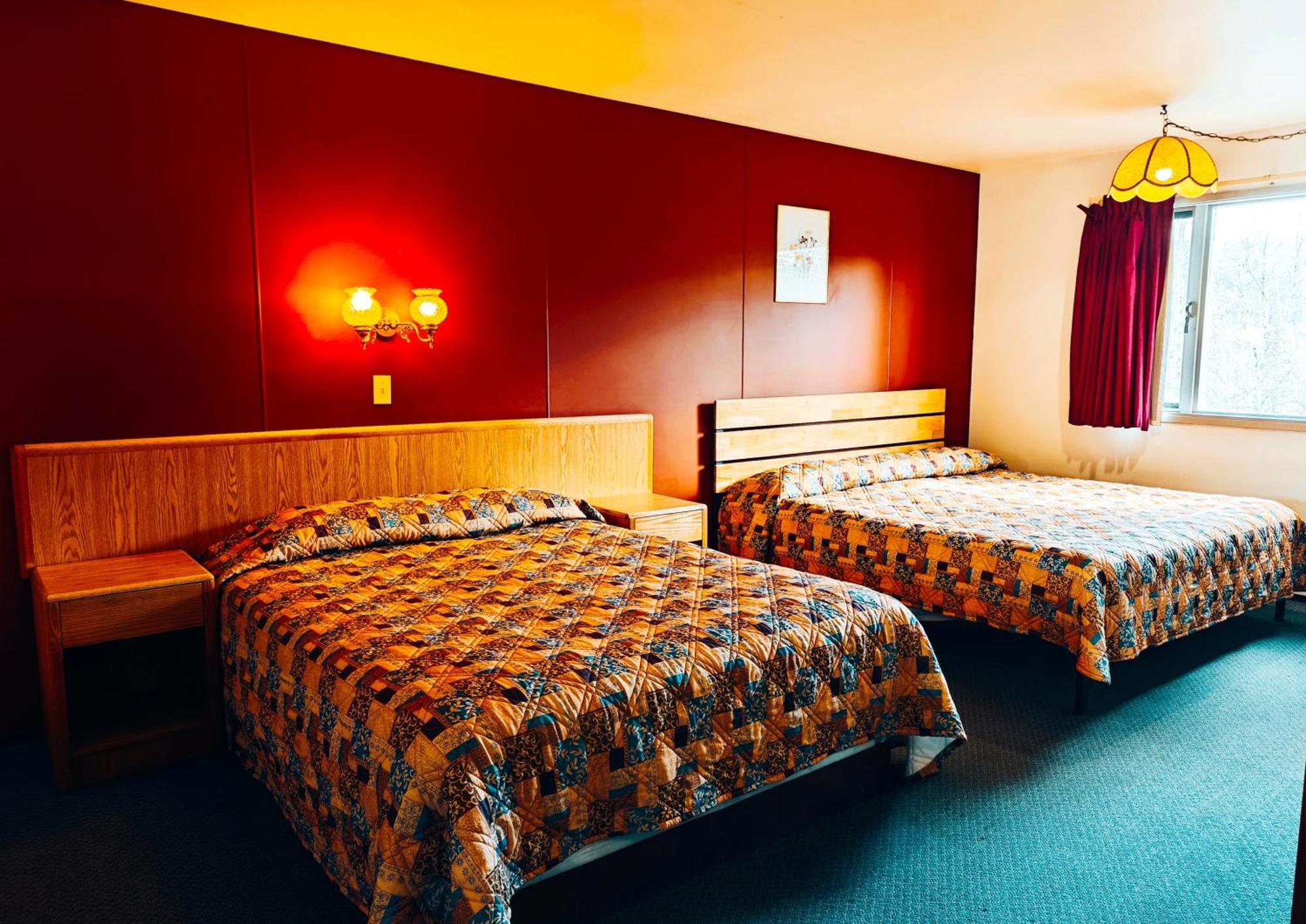 Cozy Corner Motel & Restaurant ヘーンズ・ジャンクション エクステリア 写真
