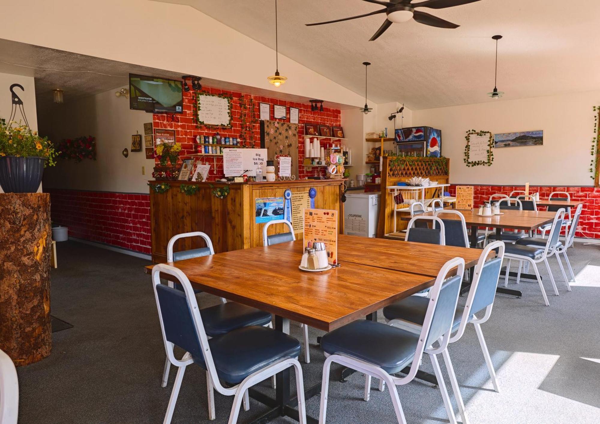 Cozy Corner Motel & Restaurant ヘーンズ・ジャンクション エクステリア 写真
