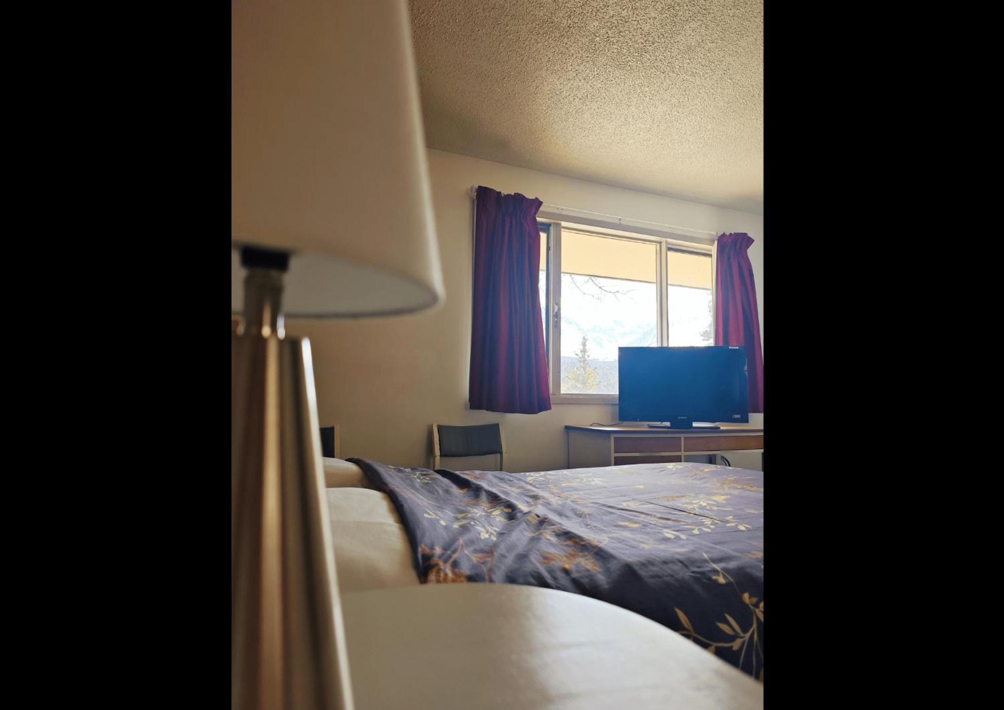 Cozy Corner Motel & Restaurant ヘーンズ・ジャンクション エクステリア 写真