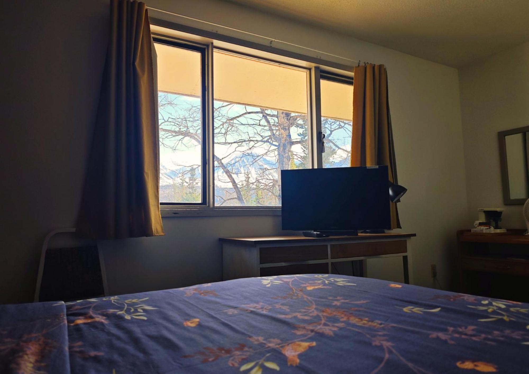 Cozy Corner Motel & Restaurant ヘーンズ・ジャンクション エクステリア 写真