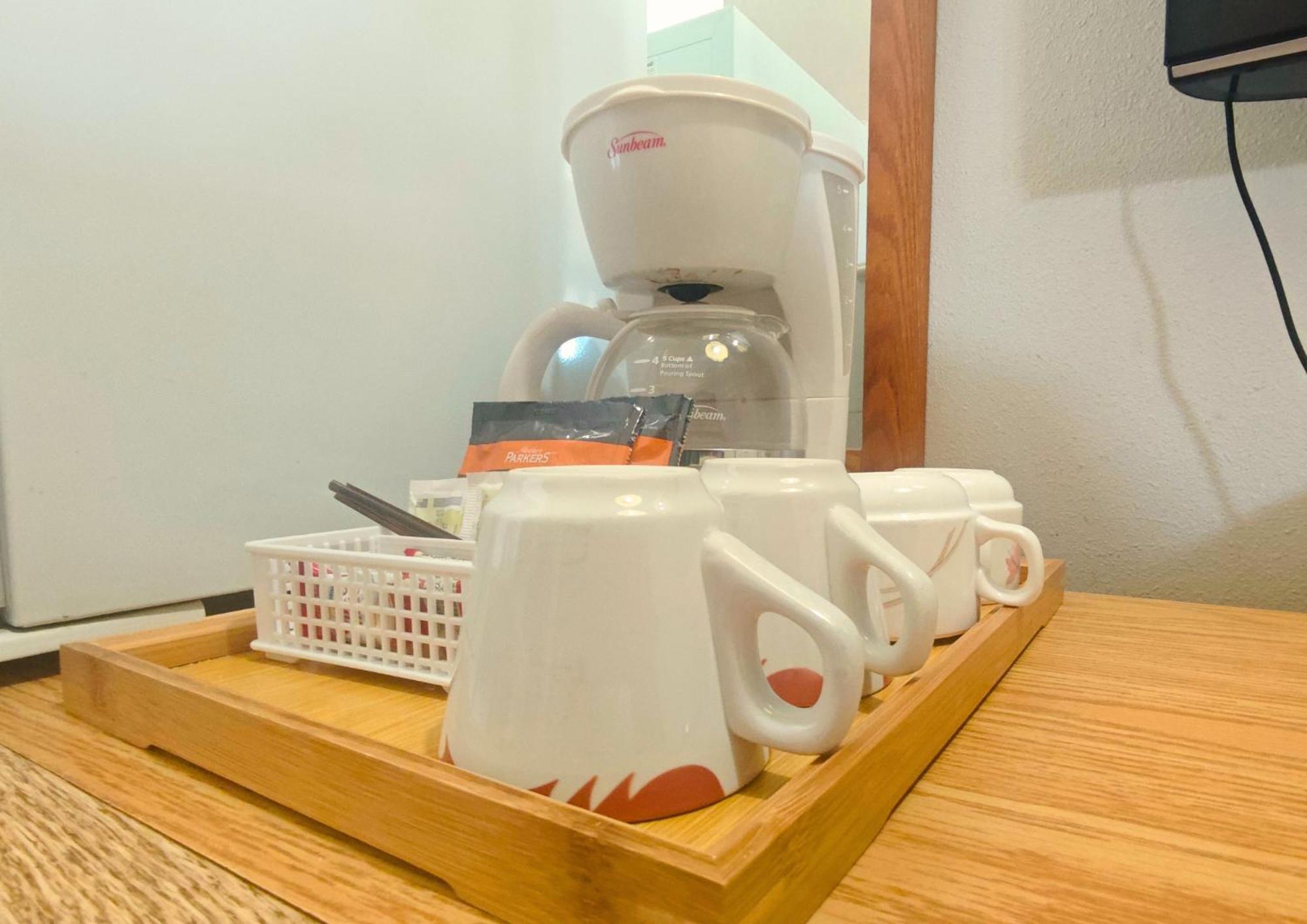 Cozy Corner Motel & Restaurant ヘーンズ・ジャンクション エクステリア 写真